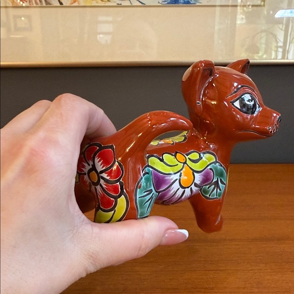 Hand-Painted Red Ceramic Chihuahua Figurine Talevera - Picture 3 of 12